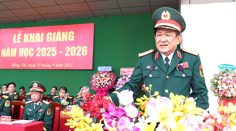 Trường Sĩ quan Lục quân 2 khai giảng năm học mới